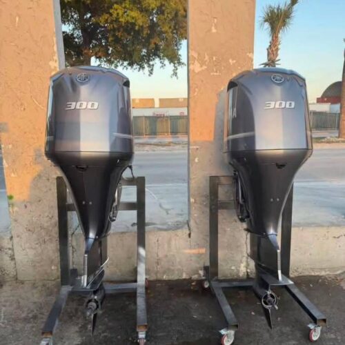 Pair of 2017 Yamaha F300 300HP outboard motors