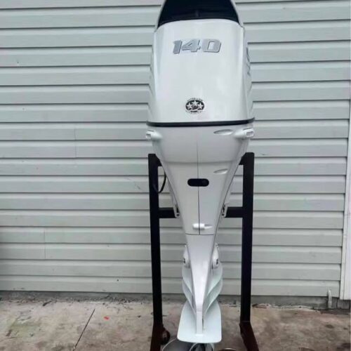 2018 Suzuki 140HP 4-Stroke outboard motor